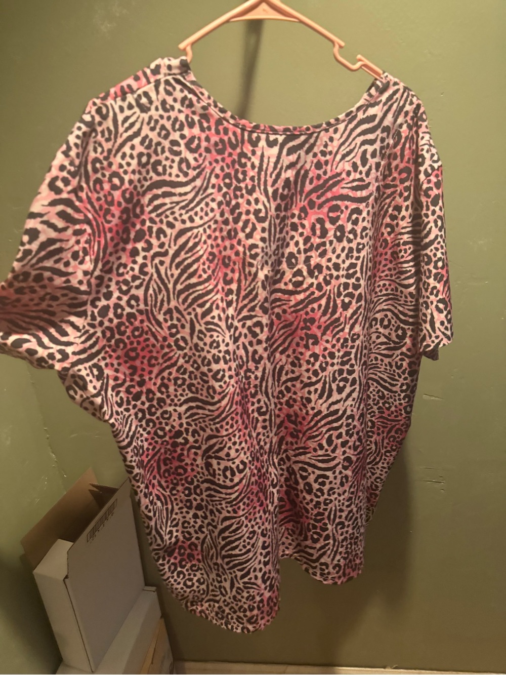 Women's Printed Short Sleeve scrub Top - Pink Animal Print